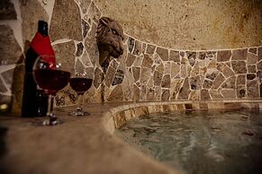 Oread Cave Suites