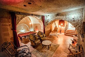 Oread Cave Suites