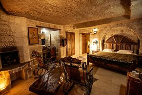 Oread Cave Suites