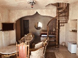 Oread Cave Suites