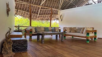 Leopard Point Luxury Beach Resort & Spa
