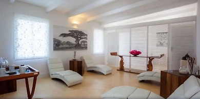 Leopard Point Luxury Beach Resort & Spa