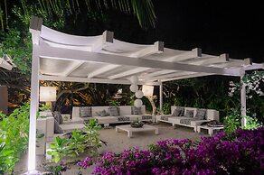 Leopard Point Luxury Beach Resort & Spa