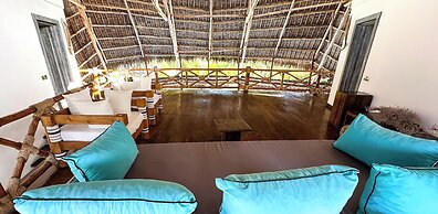 Leopard Point Luxury Beach Resort & Spa