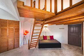 Old Vourvoulos Houses