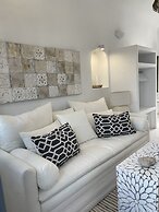 OIA Unique Homes by K&K