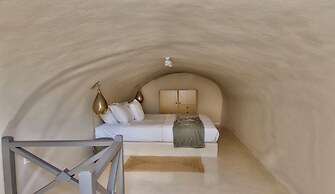 OIA Unique Homes by K&K