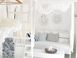 OIA Unique Homes by K&K