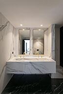 Iphimedeia Apartments & Suites