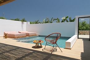 Iphimedeia Apartments & Suites