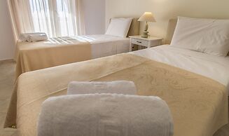 Iphimedeia Apartments & Suites