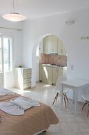 Iphimedeia Apartments & Suites