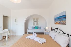 Iphimedeia Apartments & Suites