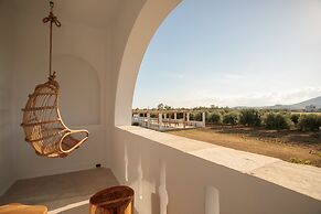 Iphimedeia Apartments & Suites