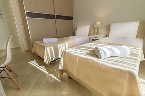 Iphimedeia Apartments & Suites