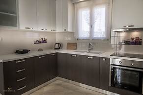 Iphimedeia Apartments & Suites