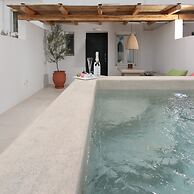 Iphimedeia Apartments & Suites