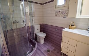 Iphimedeia Apartments & Suites