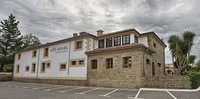 Hotel Colonial de Santillana