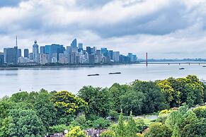 Sheraton Grand Hangzhou Binjiang Hotel