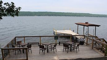 Single Island Shores