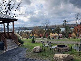 Single Island Shores