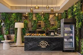 Four Points by Sheraton Surabaya, Tunjungan Plaza