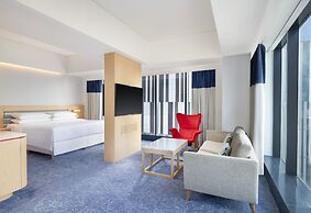 Four Points by Sheraton Surabaya, Tunjungan Plaza