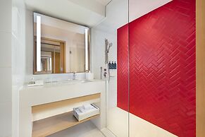 Four Points by Sheraton Surabaya, Tunjungan Plaza