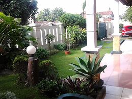 Junjunan Dalam Sharia Guesthouse