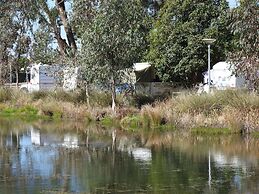 Victoria Lake Holiday Park