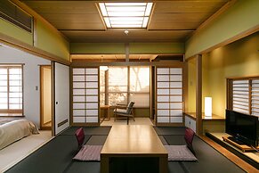 Yufuin Baien Garden Resort