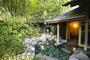 Yufuin Baien Garden Resort