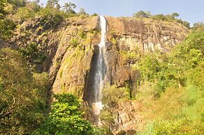 Clouds Holiday Bungalow