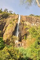 Clouds Holiday Bungalow