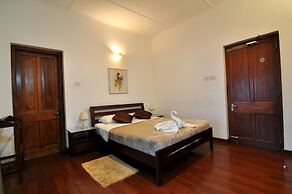 Clouds Holiday Bungalow