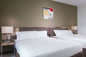 One Pacific Hotel & Serviced Apartments