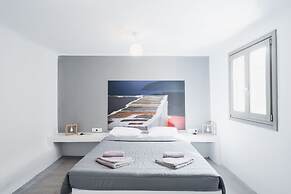 Sea Rock & Sky Private Residence