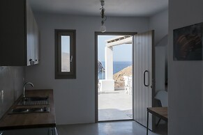 Sea Rock & Sky Private Residence