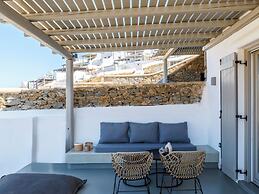 Sea Rock & Sky Private Residence