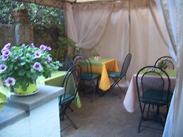 B&B Lucca Porta S. Anna