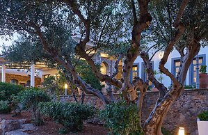 Vasia Ormos - Adults Only