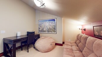 Juniper Crest 1 4 Bedroom Townhouse by RedAwning