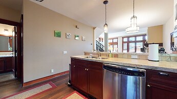 Juniper Crest 1 4 Bedroom Townhouse by RedAwning