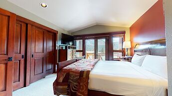 Juniper Crest 1 4 Bedroom Townhouse by RedAwning