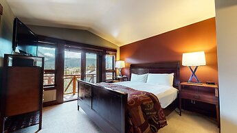 Juniper Crest 1 4 Bedroom Townhouse by RedAwning