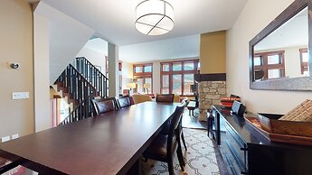 Juniper Crest 1 4 Bedroom Townhouse by RedAwning