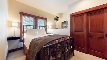 Juniper Crest 1 4 Bedroom Townhouse by RedAwning