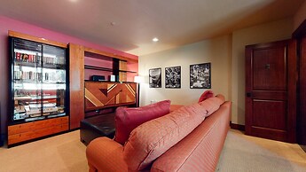 Juniper Crest 1 4 Bedroom Townhouse by RedAwning