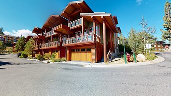 Juniper Crest 1 4 Bedroom Townhouse by RedAwning